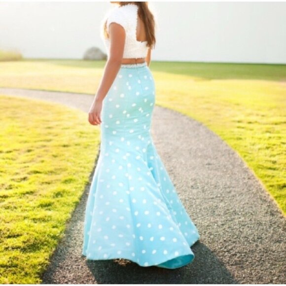 Sherri Hill Two Piece Prom Dress sz 6 Mermaid Light Blue White32226 Retro Formal - Picture 3 of 16